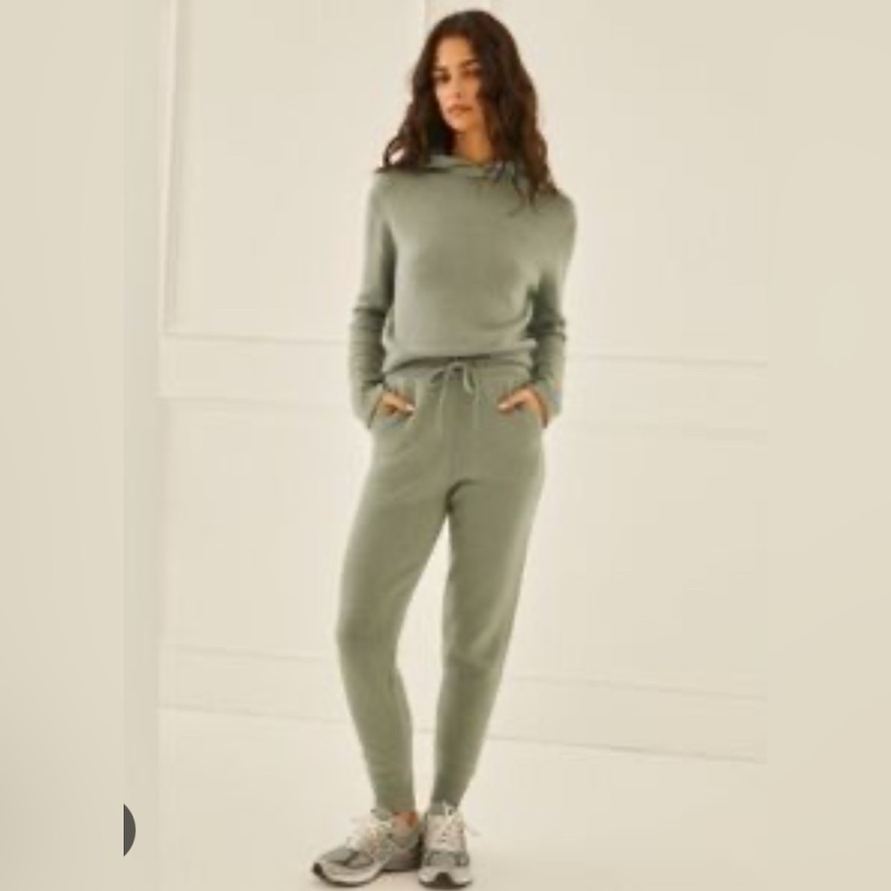 Something Navy Cashmere & Wool hoodie sweater & jogger set